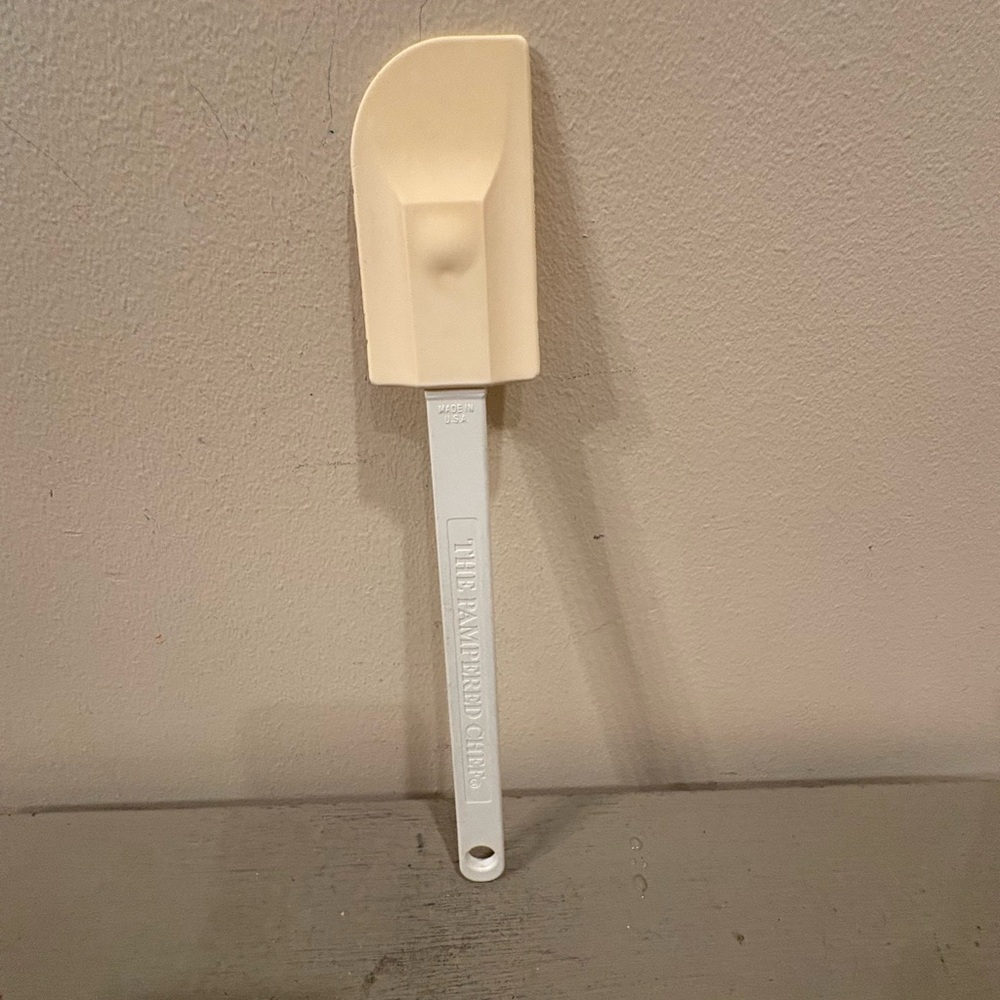 Pampered Chef Classic Silicone Scraper